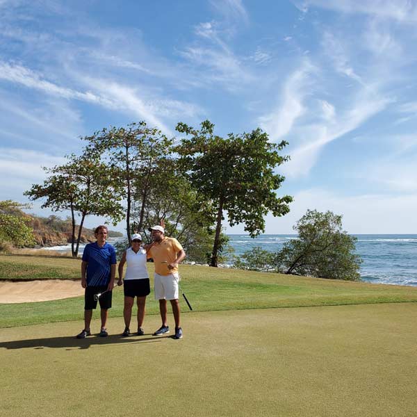 golfing in costa rica